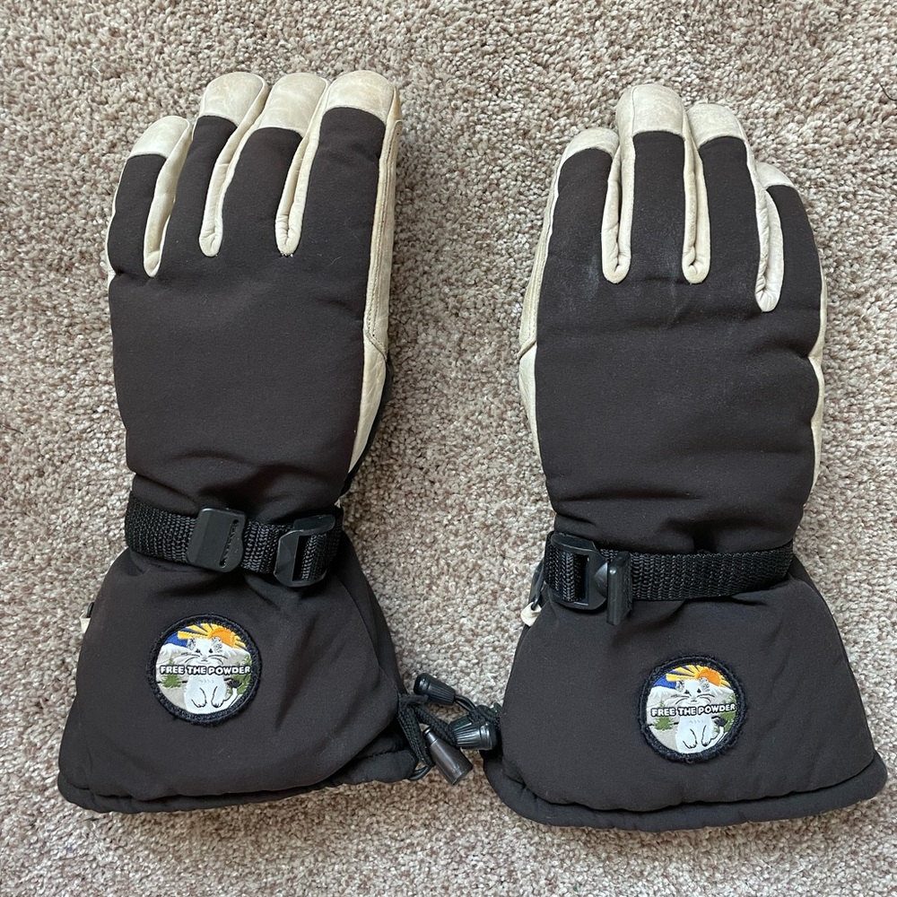 Free the Powder Ski Long Cuff Glove - Size Med